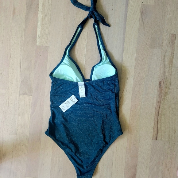 Cupshe Atlantis Halter Cut-Out One-Piece - Picture 4 of 7